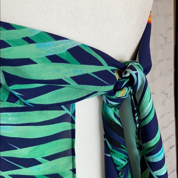 Express Tropical Palm Print Tank Top - Picture 5 of 8